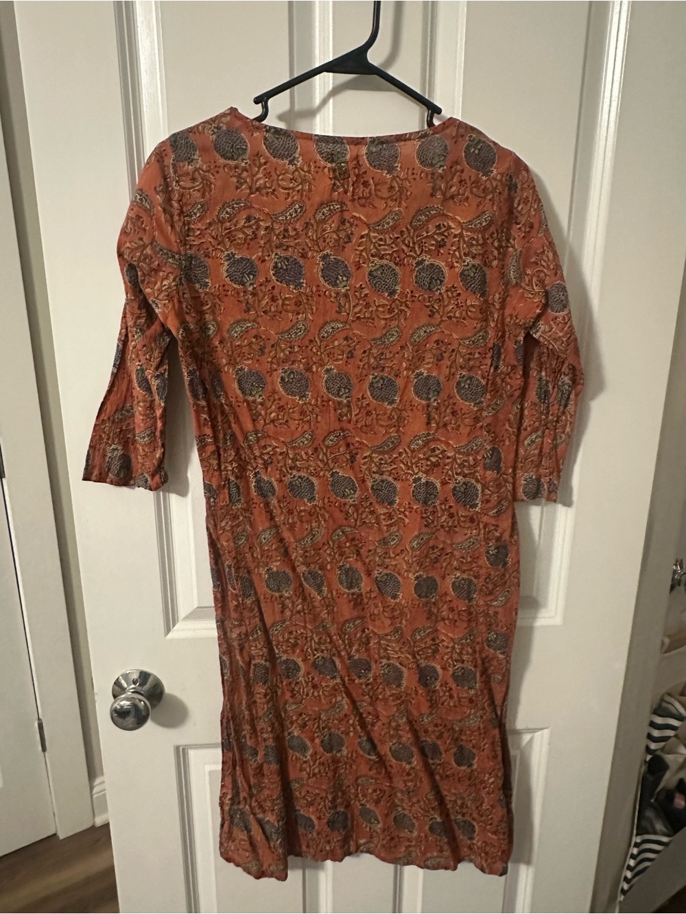Rust Kurta - Picture 3 of 3